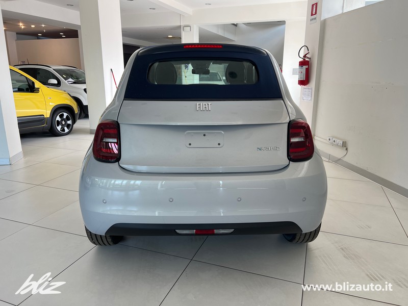 Fiat 500 cabrio 1.0 hybrid dolcevita