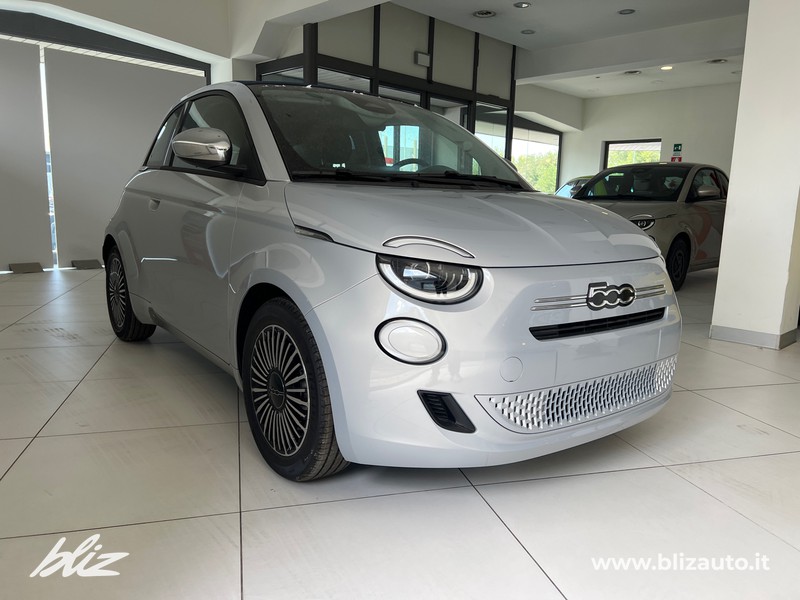 Fiat 500 cabrio 1.0 hybrid dolcevita