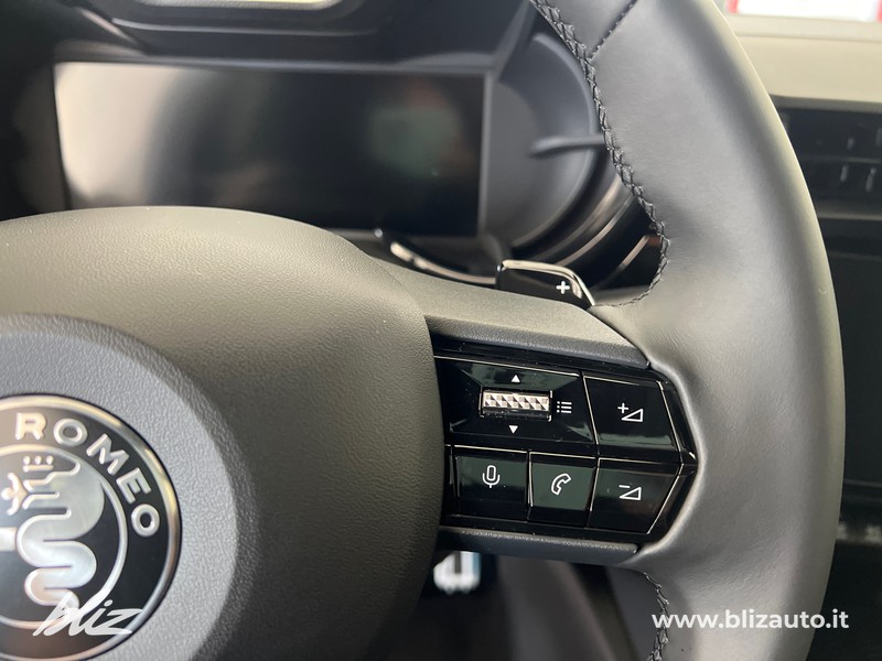 Alfa romeo Junior 1.2 ibrida sprint 145cv edct6