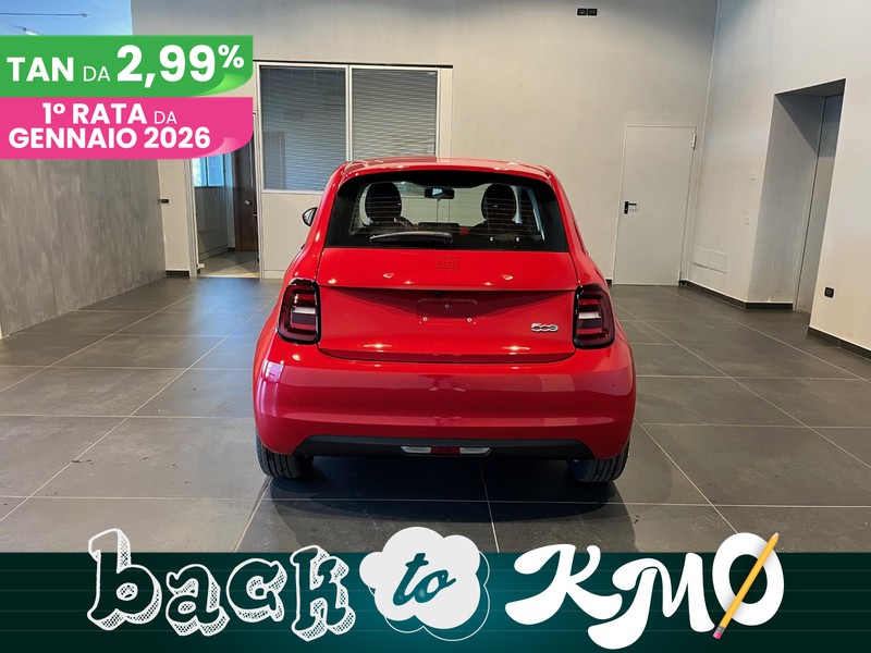 Fiat 500 500e 42 kwh (red)