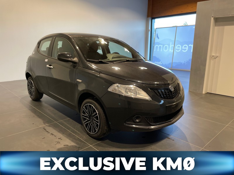 Lancia Ypsilon 402  ORO  1.0