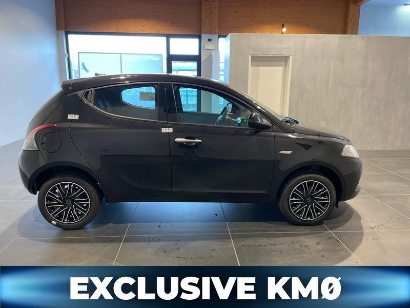 Lancia Ypsilon 402  ORO  1.0