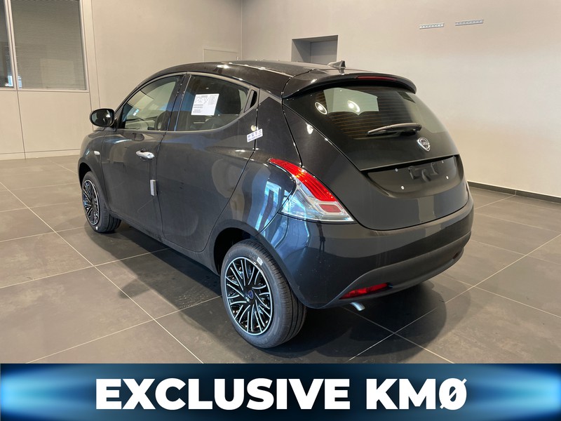 Lancia Ypsilon 402  ORO  1.0