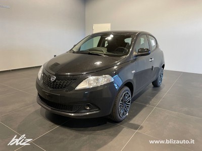 Lancia Ypsilon 402  ORO  1.0