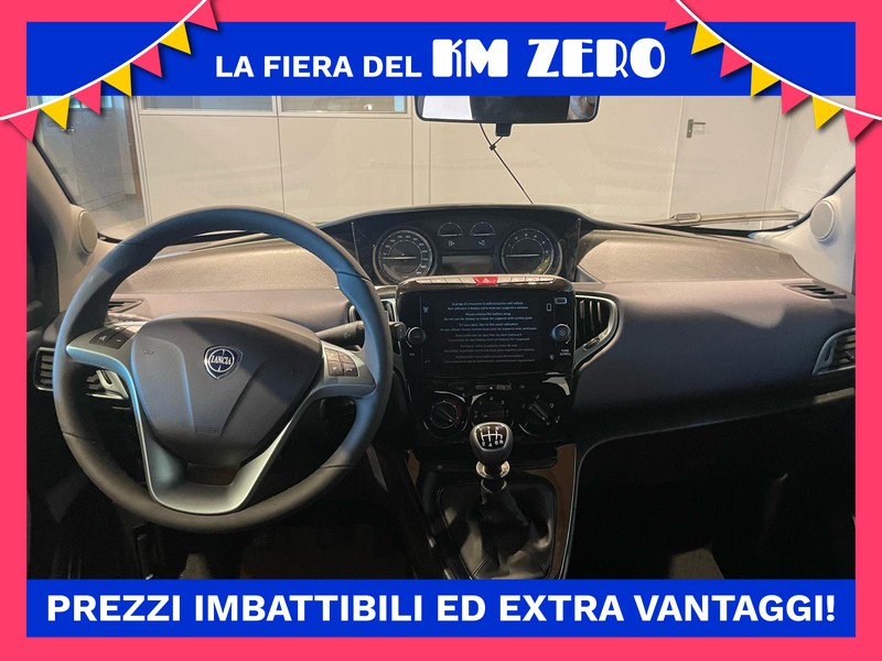 Lancia Ypsilon 1.0 firefly hybrid platino s&s 70cv
