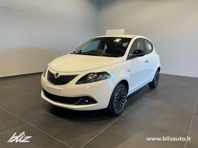 Lancia Ypsilon 1.0 firefly hybrid platino s&s 70cv