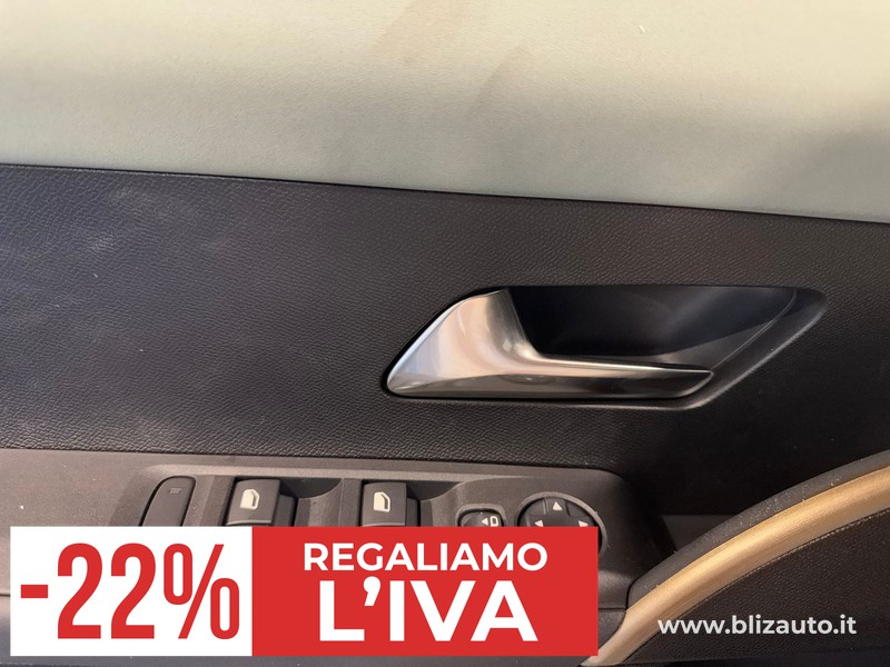Lancia Ypsilon 1.2 mhev e-dct