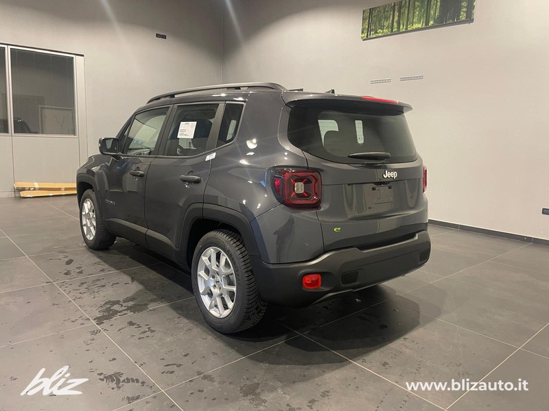 Jeep Renegade 1.5 turbo t4 mhev altitude 2wd dct