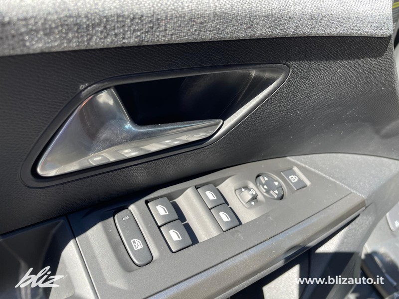 Peugeot 3008 1.2 hybrid allure 136cv e-dcs6