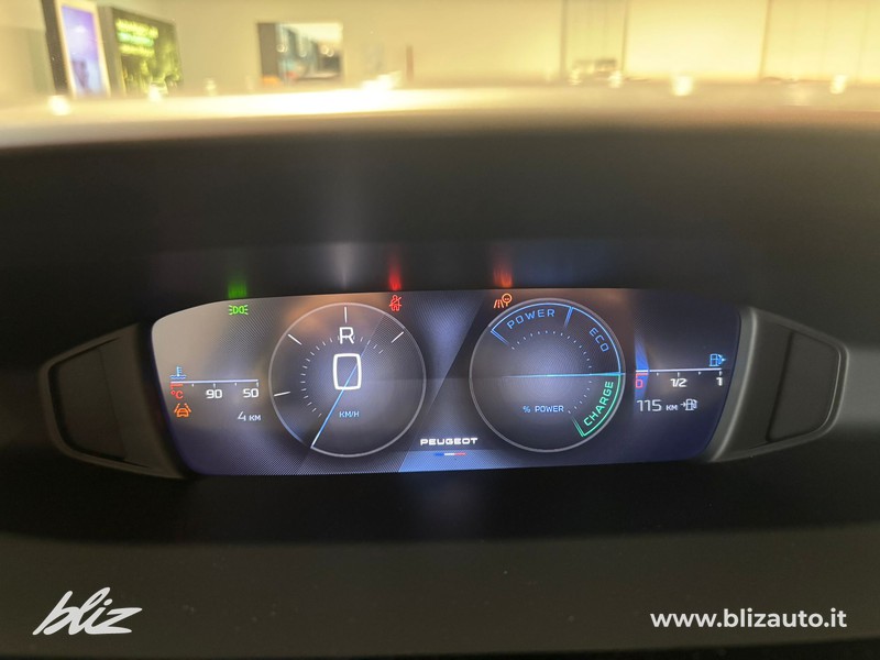 Peugeot 408 1.2 hybrid allure 145cv e-dsc6