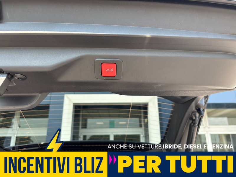 Peugeot 3008 1.2 hybrid gt 136cv e-dcs6