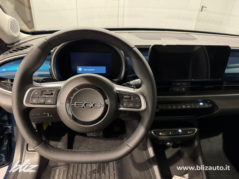 Fiat 600 1.2 hybrid 100cv auto