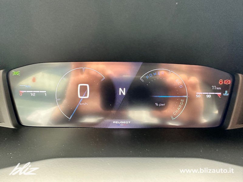 Peugeot 208 1.2 hybrid allure 110cv e-dcs 6