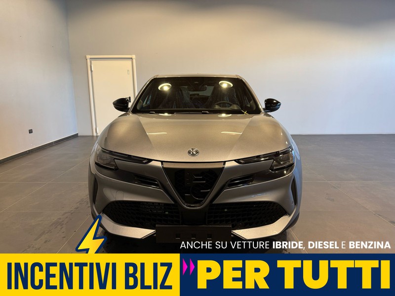 Alfa romeo Junior 1.2 ibrida speciale 145cv edct6