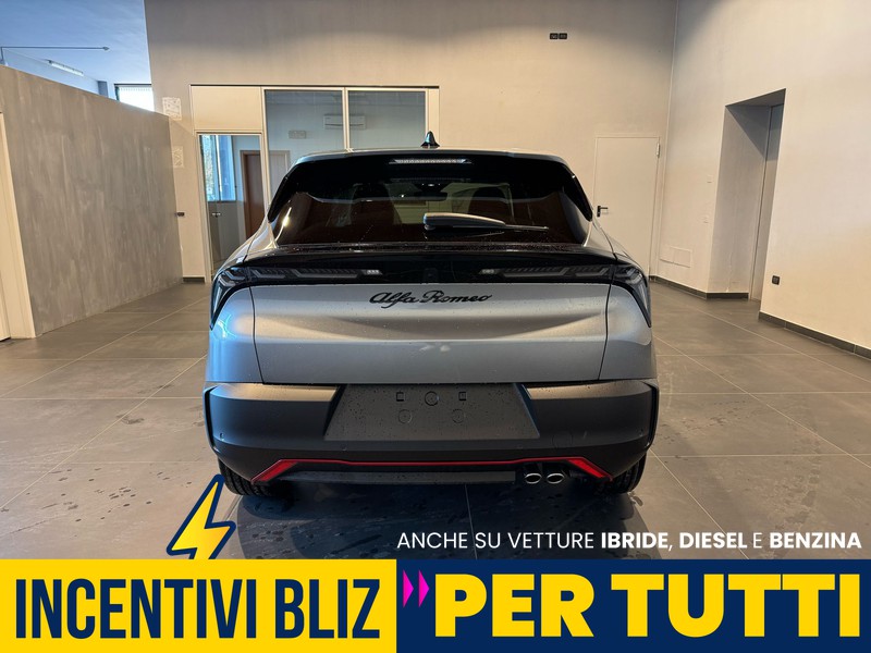 Alfa romeo Junior 1.2 ibrida speciale 145cv edct6