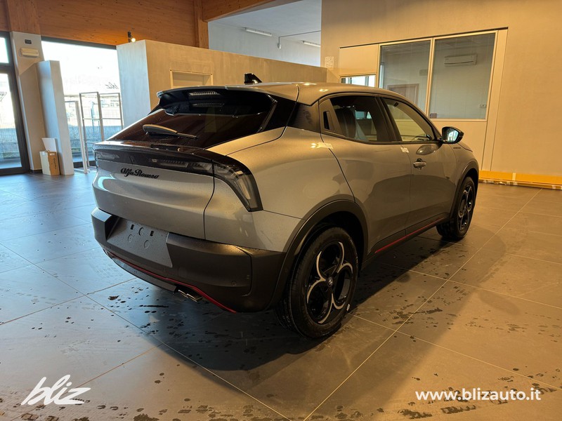 Alfa romeo Junior 1.2 ibrida speciale 145cv edct6