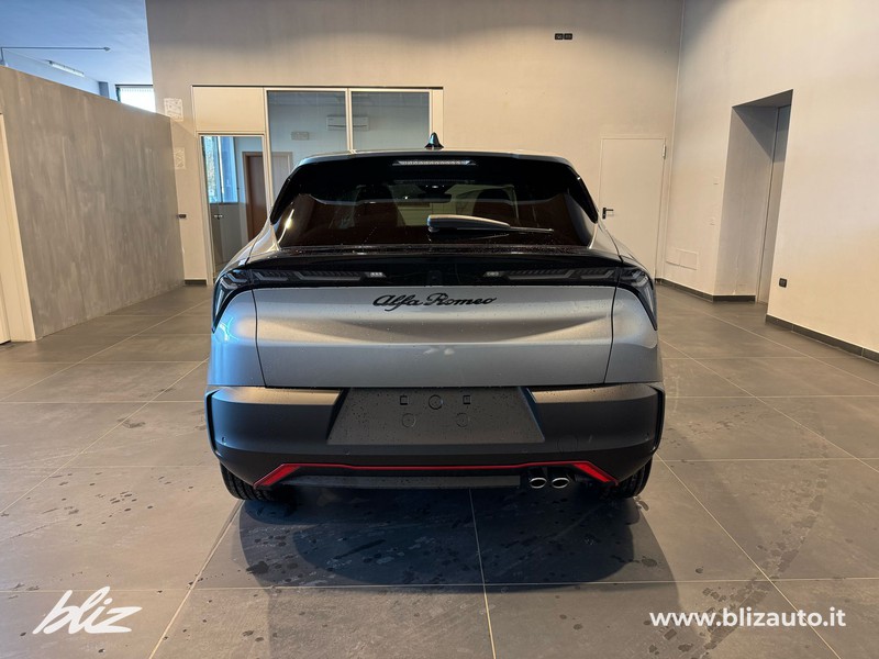 Alfa romeo Junior 1.2 ibrida speciale 145cv edct6