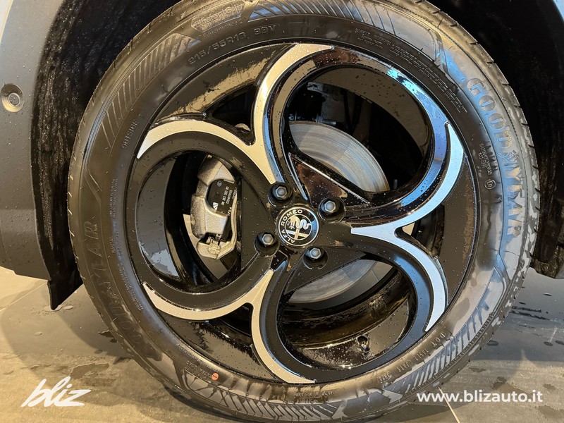 Alfa romeo Junior 1.2 ibrida speciale 145cv edct6