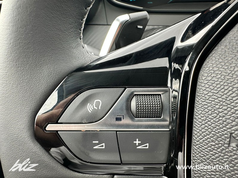 Peugeot 208 1.2 hybrid business 110cv e-dcs 6