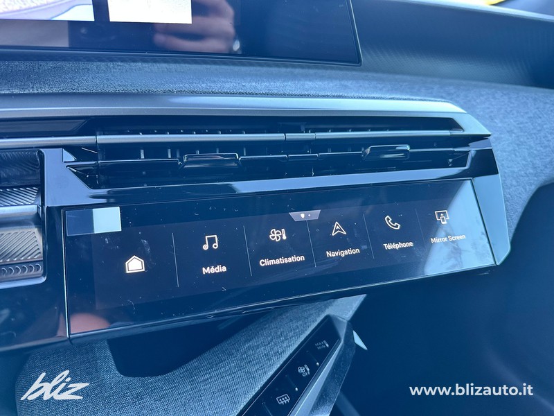 Peugeot 3008 1.2 hybrid allure 145cv e-dcs6