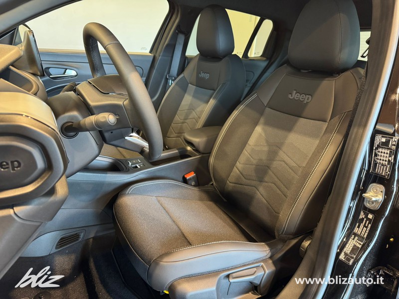 Jeep Avenger 1.2 turbo e-hybrid mhev black edition fwd 110cv edct6