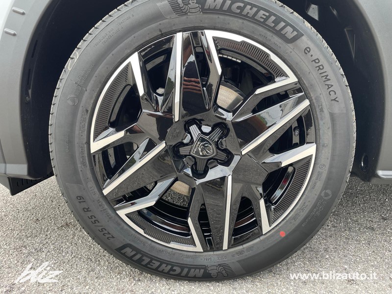 Peugeot 3008 1.2 hybrid gt 145cv e-dcs6