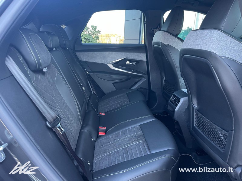 Peugeot 3008 1.2 hybrid gt 145cv e-dcs6