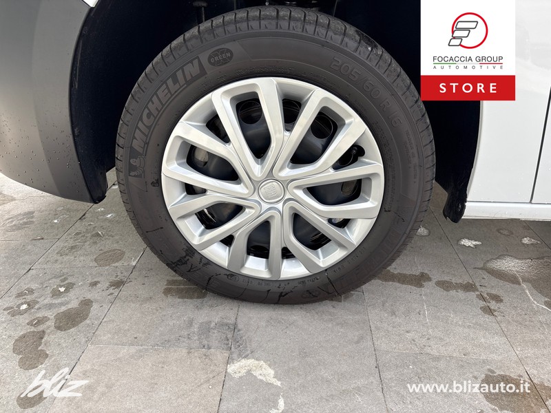 Fiat Doblò Trasporto disabili 4 + 1 con Rampa
