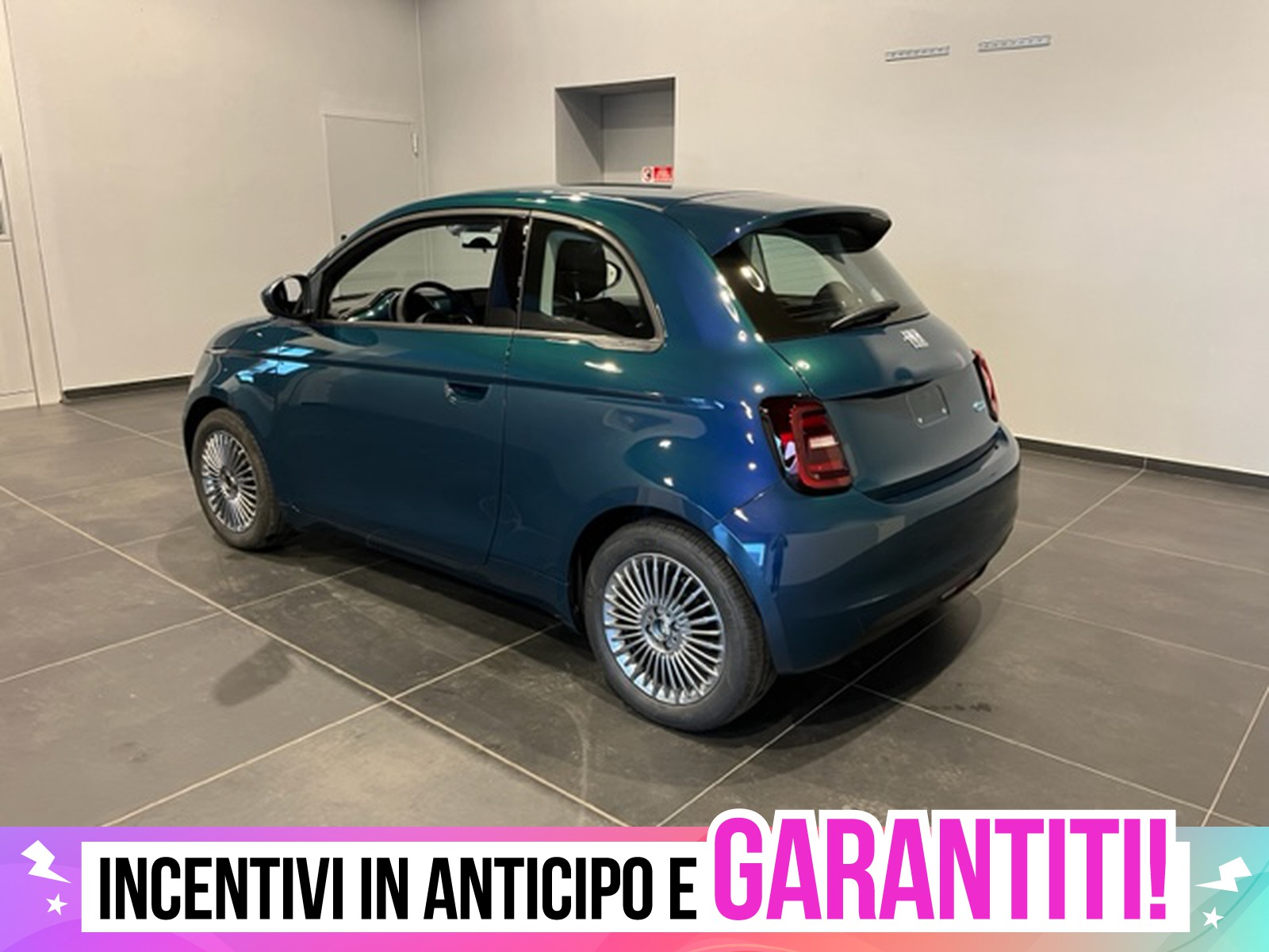 Fiat 500 Nuova Hatchback My23 La Nuova 500 320 Berlina