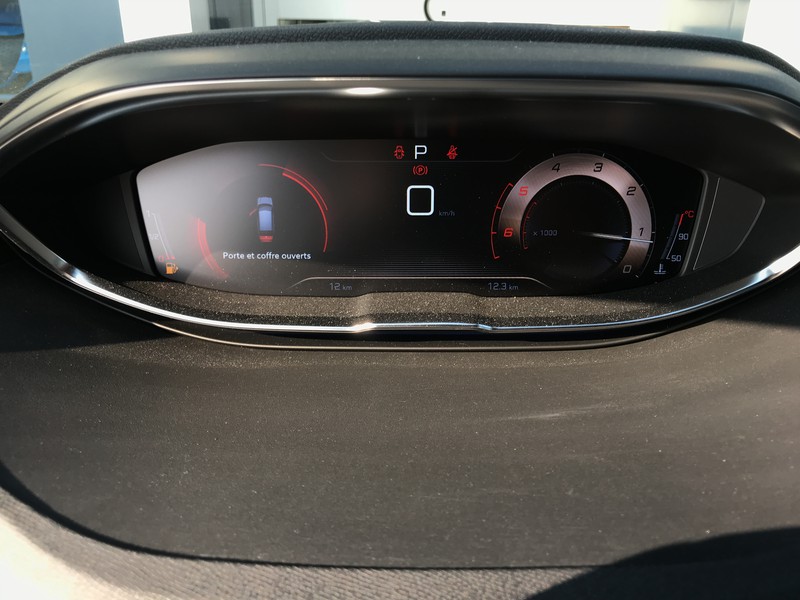 Peugeot 3008 2.0 bluehdi anniversary s&s 180cv eat8