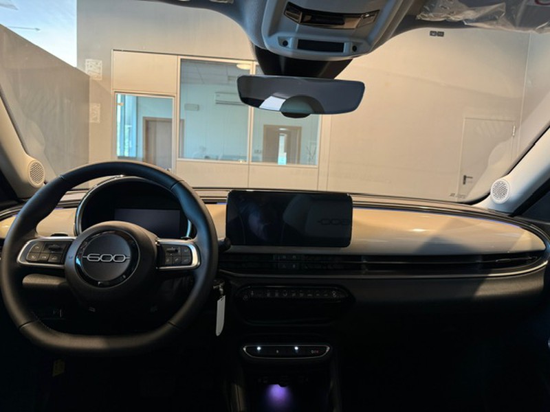 Fiat 600 1.2 hybrid 100cv auto