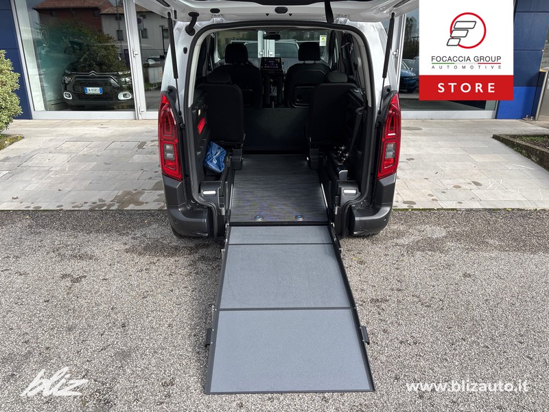 Fiat Doblò Trasport disabili 4 + 1 con Rampa