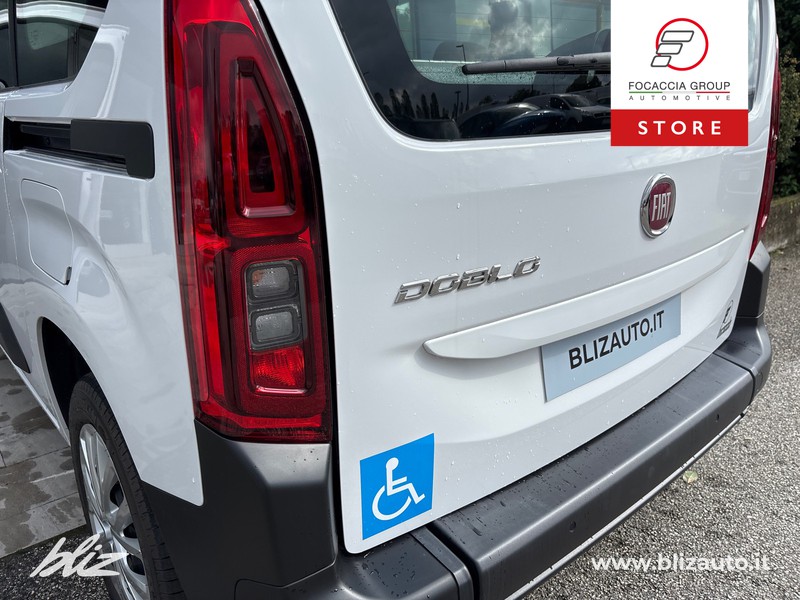 Fiat Doblò Trasport disabili 4 + 1 con Rampa