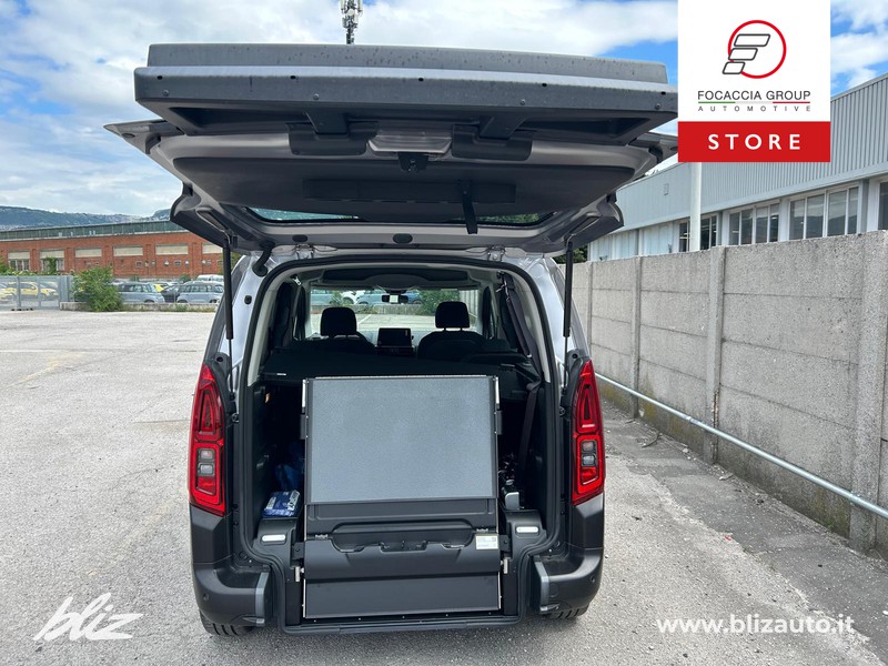 Fiat Doblò TRASPORTO DISABILI 4 + 1 CON RAMPA