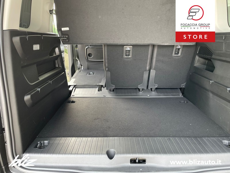 Peugeot Rifter GT EAT8  Pianale Ribassato  4 + 1 con Rampa