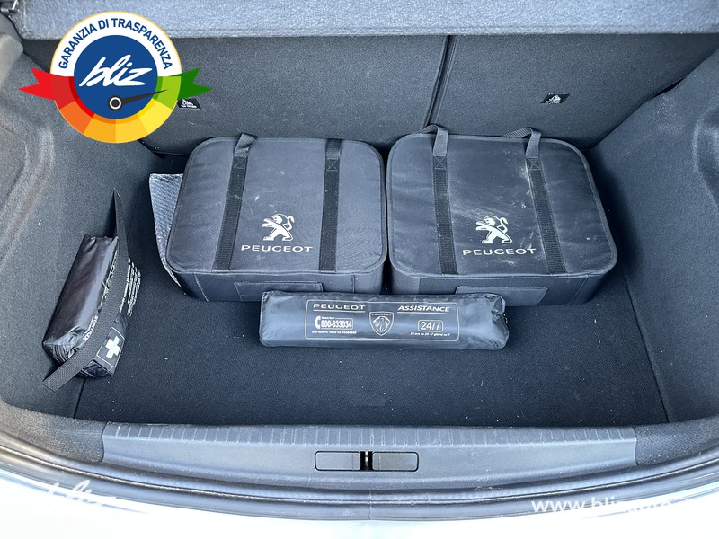 Peugeot e-208 allure pack 100kw