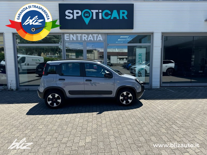 Fiat Panda 1.0 firefly hybrid City Cross s&s 70cv 5p.ti