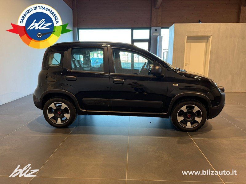 Fiat Panda 1.0 firefly hybrid cross s&s 70cv 5p.ti