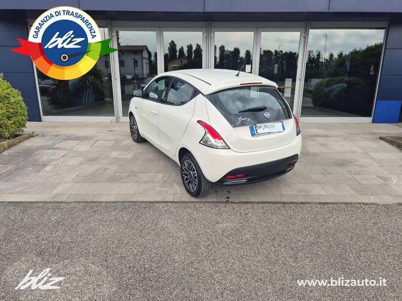 Lancia Ypsilon 1.2 8v s momodesign 69cv