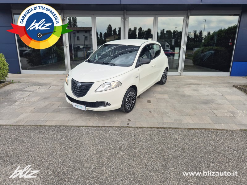 Lancia Ypsilon 1.2 8v s momodesign 69cv