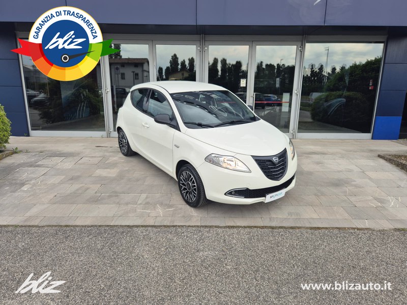 Lancia Ypsilon 1.2 8v s momodesign 69cv