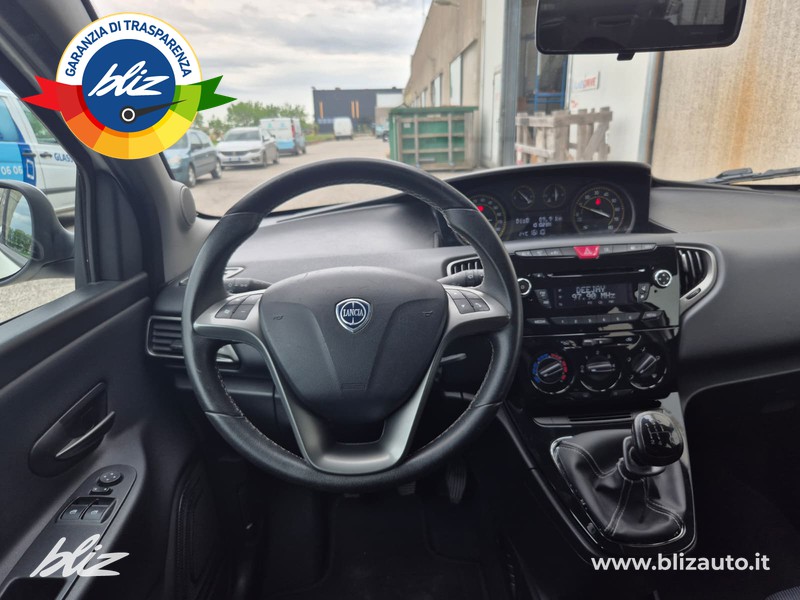 Lancia Ypsilon 1.2 8v s momodesign 69cv