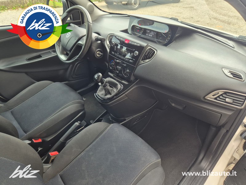 Lancia Ypsilon 1.2 8v s momodesign 69cv