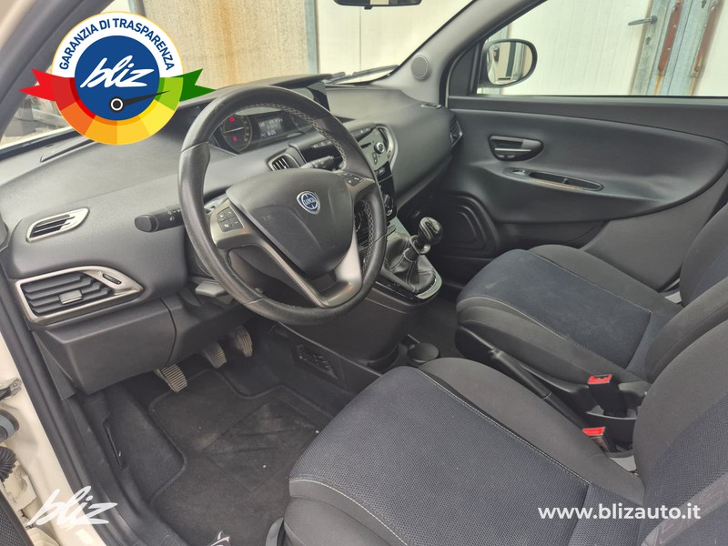 Lancia Ypsilon 1.2 8v s momodesign 69cv