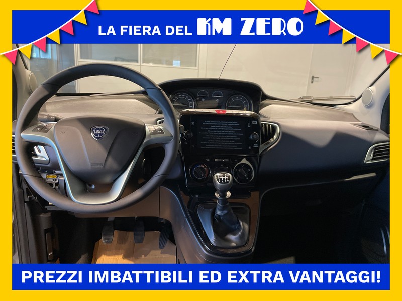 Lancia Ypsilon 1.0 firefly hybrid platino s&s 70cv