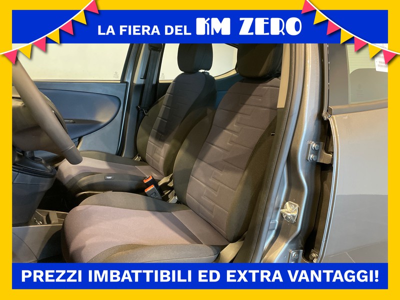 Lancia Ypsilon 1.0 firefly hybrid platino s&s 70cv