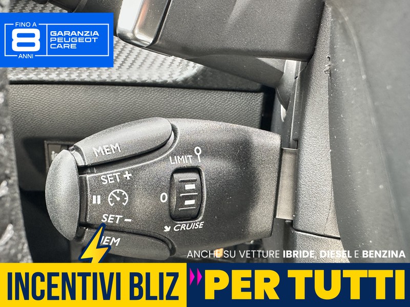 Peugeot 208 1.2 hybrid allure 145cv e-dcs 6