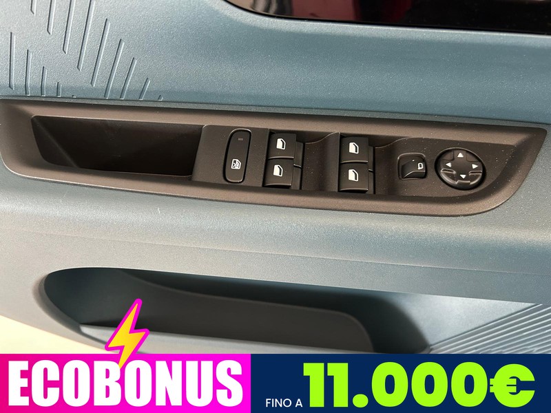 Fiat Grande Panda 44 kwh red