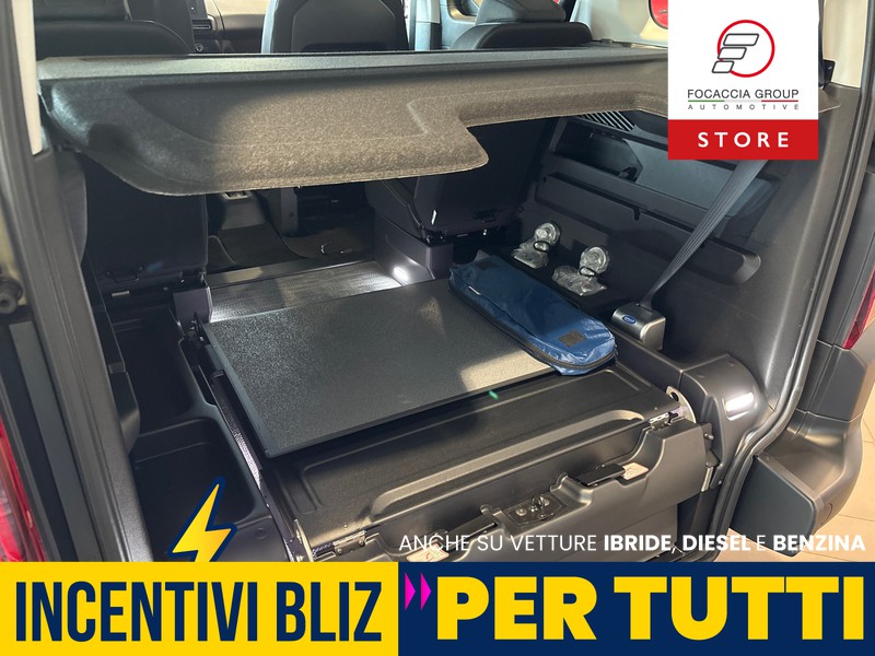 Fiat Doblò TRASPORTO DISABILI 4 + 1 CON RAMPA