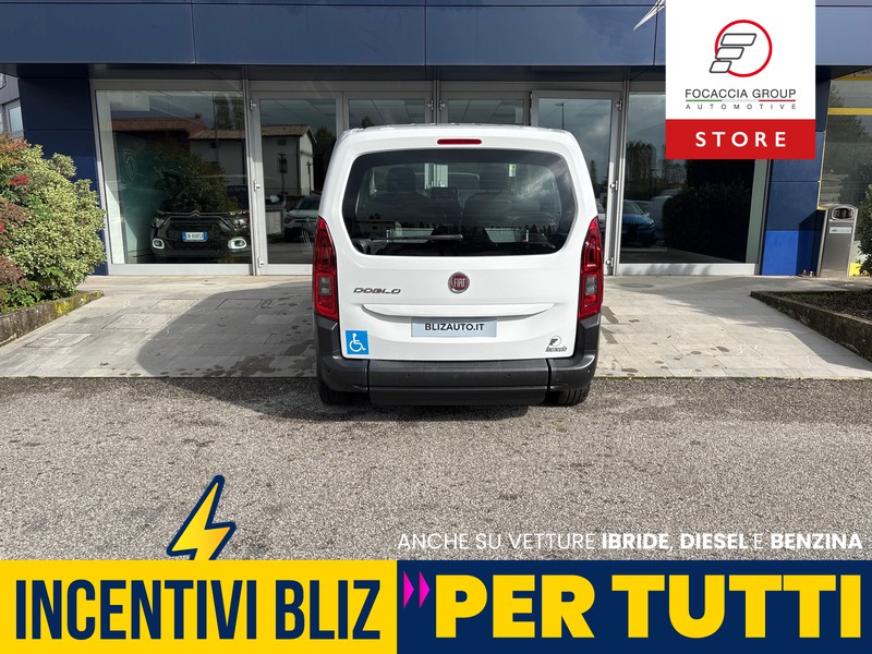 Fiat Doblò Trasporto disabili 4 + 1 con Rampa